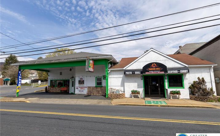 Pictures of Retail property located at 11 W Pennsylvania Avenue, Pen Argyl Boro, PA 18072 for sales - image #1