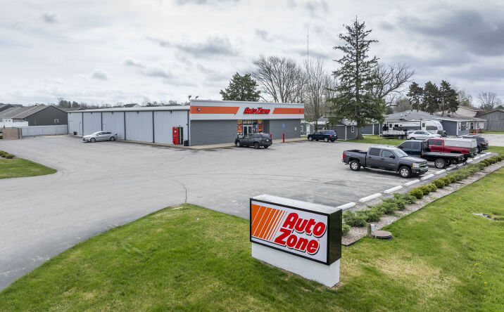 Pictures of Retail property located at 783 Nathan Dr, Trafalgar, IN 46181 for sales - image #1