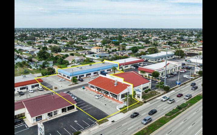 Pictures of Retail property located at 3104 Del Prado Boulevard South, Cape Coral, FL 33904 for sales - image #1