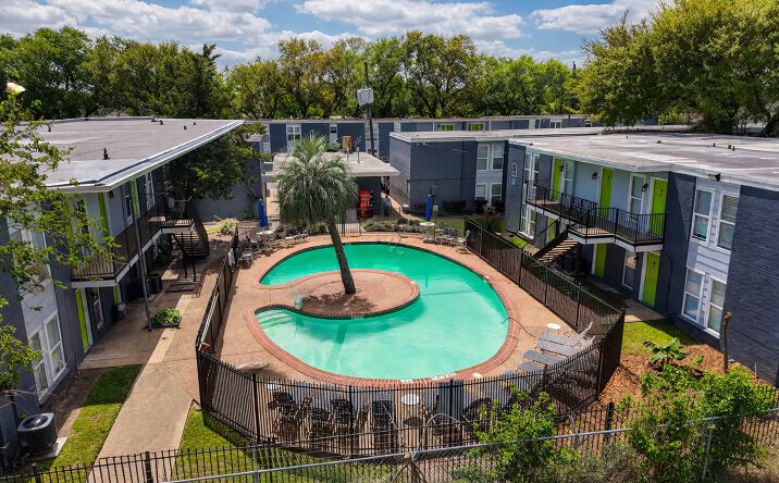 Pictures of Multifamily property located at 3499 Evergreen Dr, Houston, TX 77087 for sales - image #1