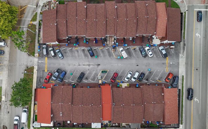 Pictures of Multifamily property located at 401 SW 109th Ave, Sweetwater, FL 33174 for sales - image #1