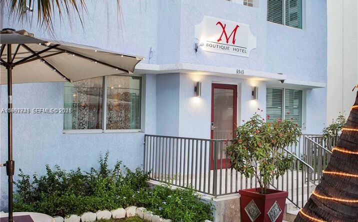 Pictures of Land property located at 6945 Abbott Ave, Miami Beach, FL 33141 for sales - image #1