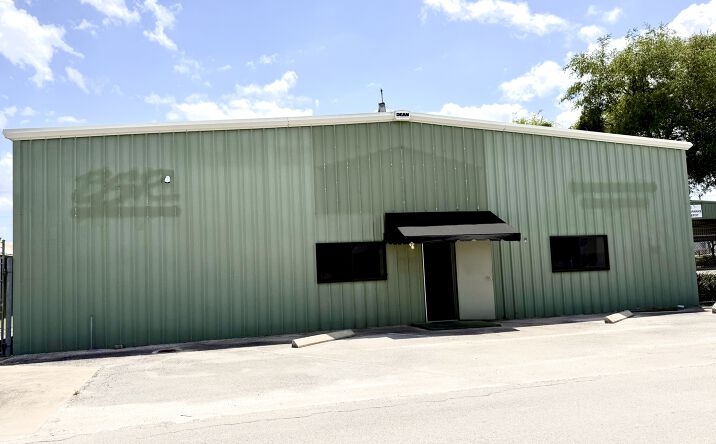 Pictures of Industrial property located at 623 Park St, Sebring, FL 33870 for sales - image #1