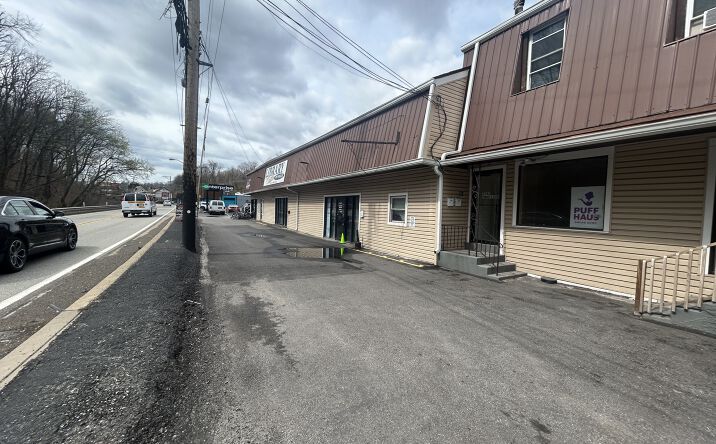 Pictures of Retail property located at 2551 Library Rd, Pittsburgh, PA 15234 for sales - image #1