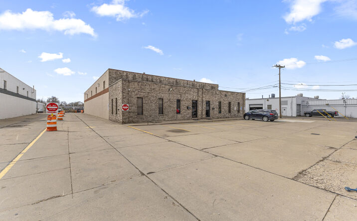 Pictures of Office, Industrial, Mixed Use property located at 32660 Industrial Rd, Garden City, MI 48135 for sales - image #1