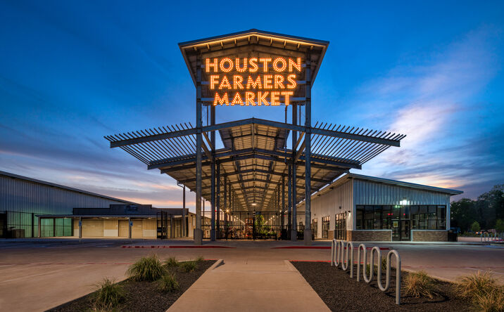 Pictures of Retail property located at 2520 AIRLINE DR, HOUSTON, TX 77009-1118 for sales - image #1