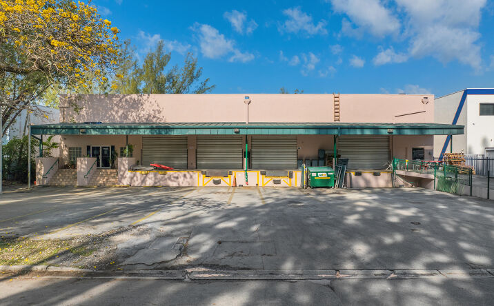 Pictures of Industrial property located at 1500 NW 96th Ave, Doral, FL 33172 for sales - image #1