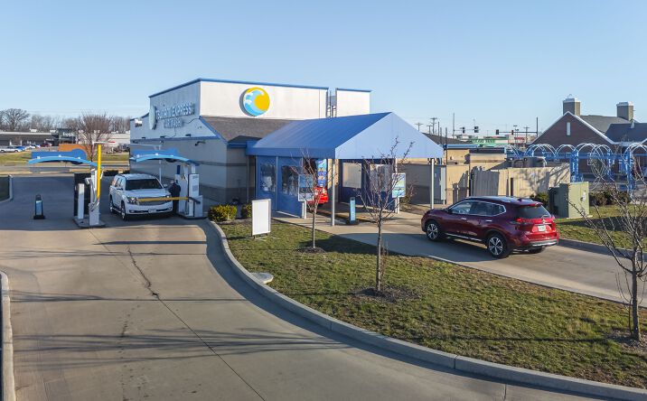 Pictures of Retail, Special Purpose property located at 2215 Tiffin Avenue, Findlay, OH 45840 for sales - image #1