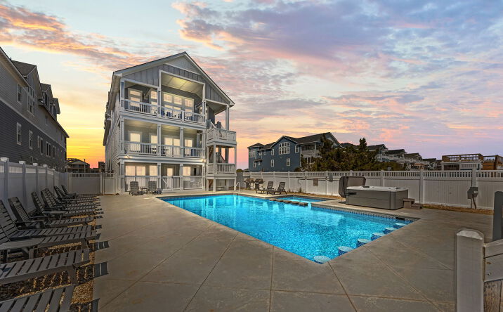 Pictures of Multifamily property located at 907 N Virginia Dare Trail, Kill Devil Hills, NC 27948 for sales - image #1