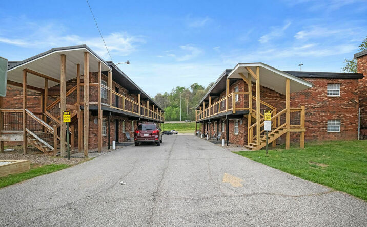 Pictures of Multifamily property located at 1607 Bigley Ave, Charleston, WV 25302 for sales - image #1