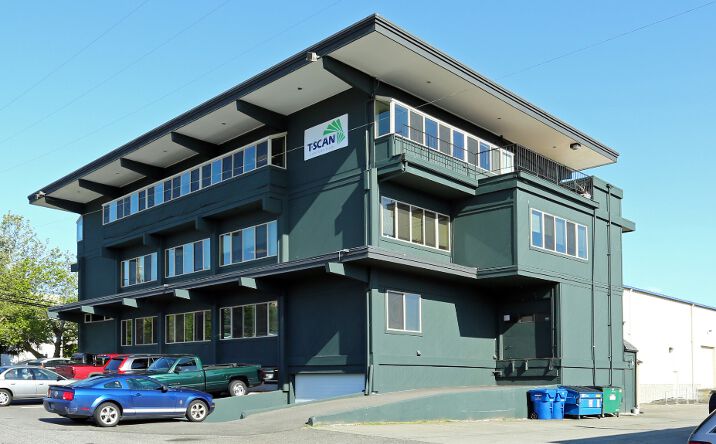 Pictures of Office property located at 2222 W Elmore St, Seattle, WA 98199 for sales - image #1