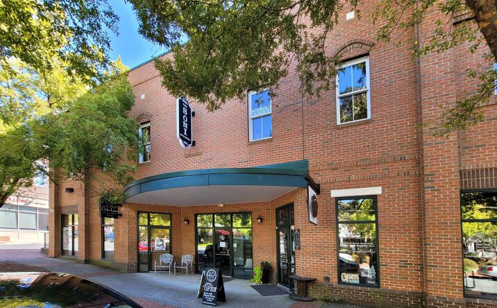 Pictures of Office, Retail property located at 985 Market St, Fort Mill, SC 29708 for sales - image #1
