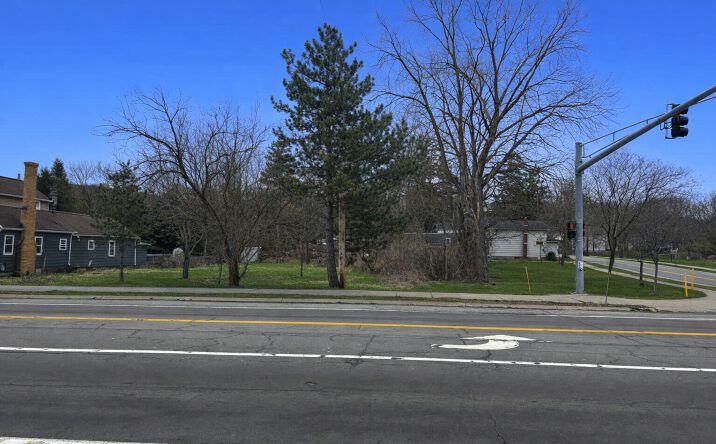 Pictures of Land, Mixed Use, Retail property located at 7477 Pittsford Palmyra Rd, Fairport, NY 14450 for sales - image #1