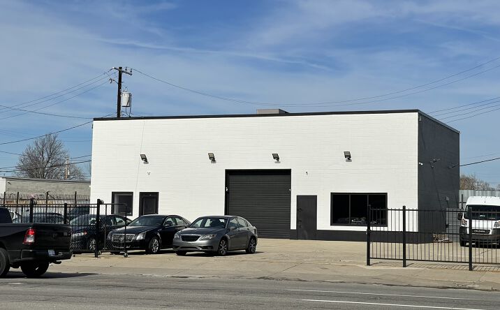 Pictures of Retail property located at 16504 Woodward Avenue, Highland Park, MI 48203 for sales - image #1