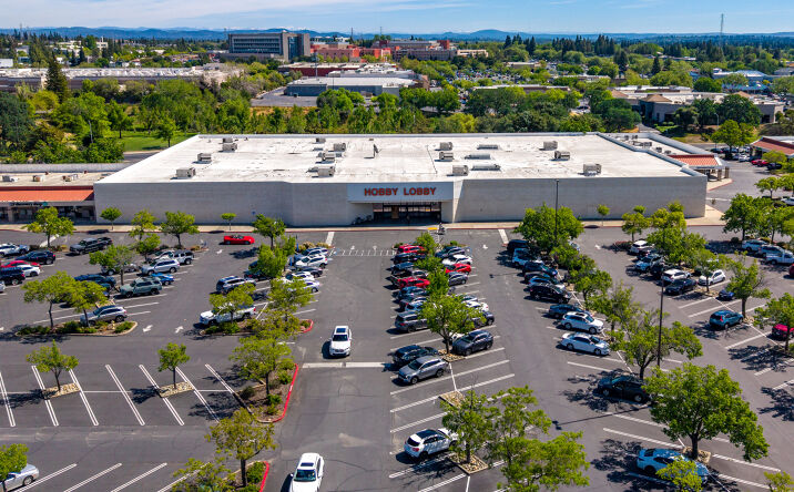 Pictures of Retail property located at 1815 Douglas Blvd, Roseville, CA 95661 for sales - image #1