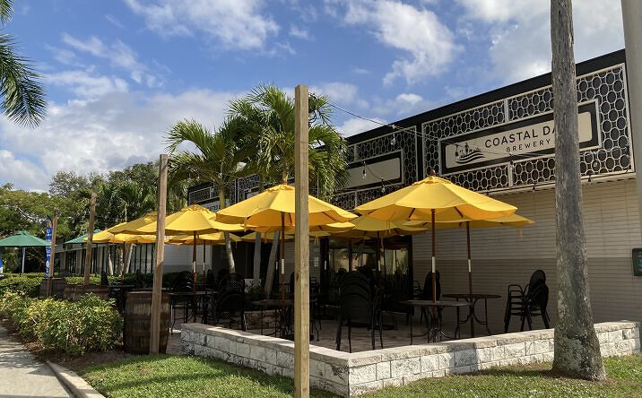 Pictures of Retail, Office property located at 2161 McGregor Blvd, Fort Myers, FL 33901 for sales - image #1