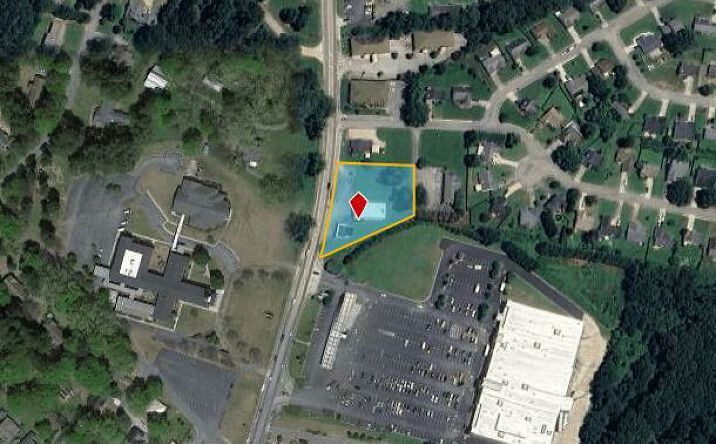 Pictures of Office, Multifamily property located at 291 N Broad St, Winder, GA 30680 for sales - image #1