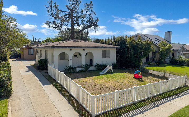Pictures of Multifamily property located at 1428 N Hill Ave, Pasadena, CA 91104 for sales - image #1