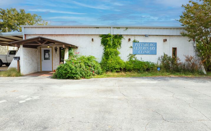 Pictures of Office property located at 203 N Greer Blvd, Pittsburg, TX 75686 for sales - image #1