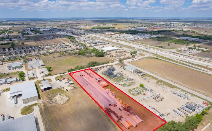 Pictures of Industrial property located at 2511 N Heideke St, Seguin, TX 78155 for sales - image #1
