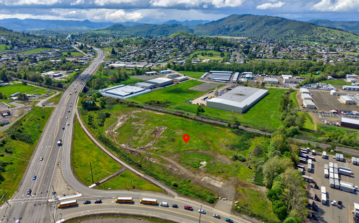 Pictures of Land property located at 4553 Old Hwy 99 S, Roseburg, OR 97471 for sales - image #1