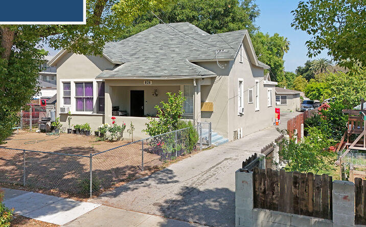826 N Summit Ave, Pasadena
