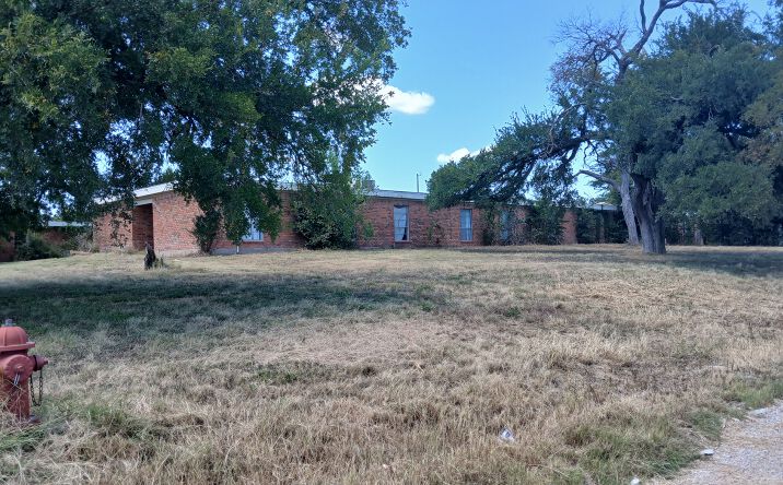 Pictures of Senior Living, Special Purpose property located at 221 Virginia Ave,, Marlin, TX 76661 for sales - image #1