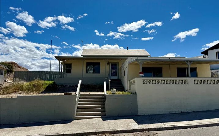 Pictures of Multifamily property located at 323 E, Needles, CA 92363 for sales - image #1