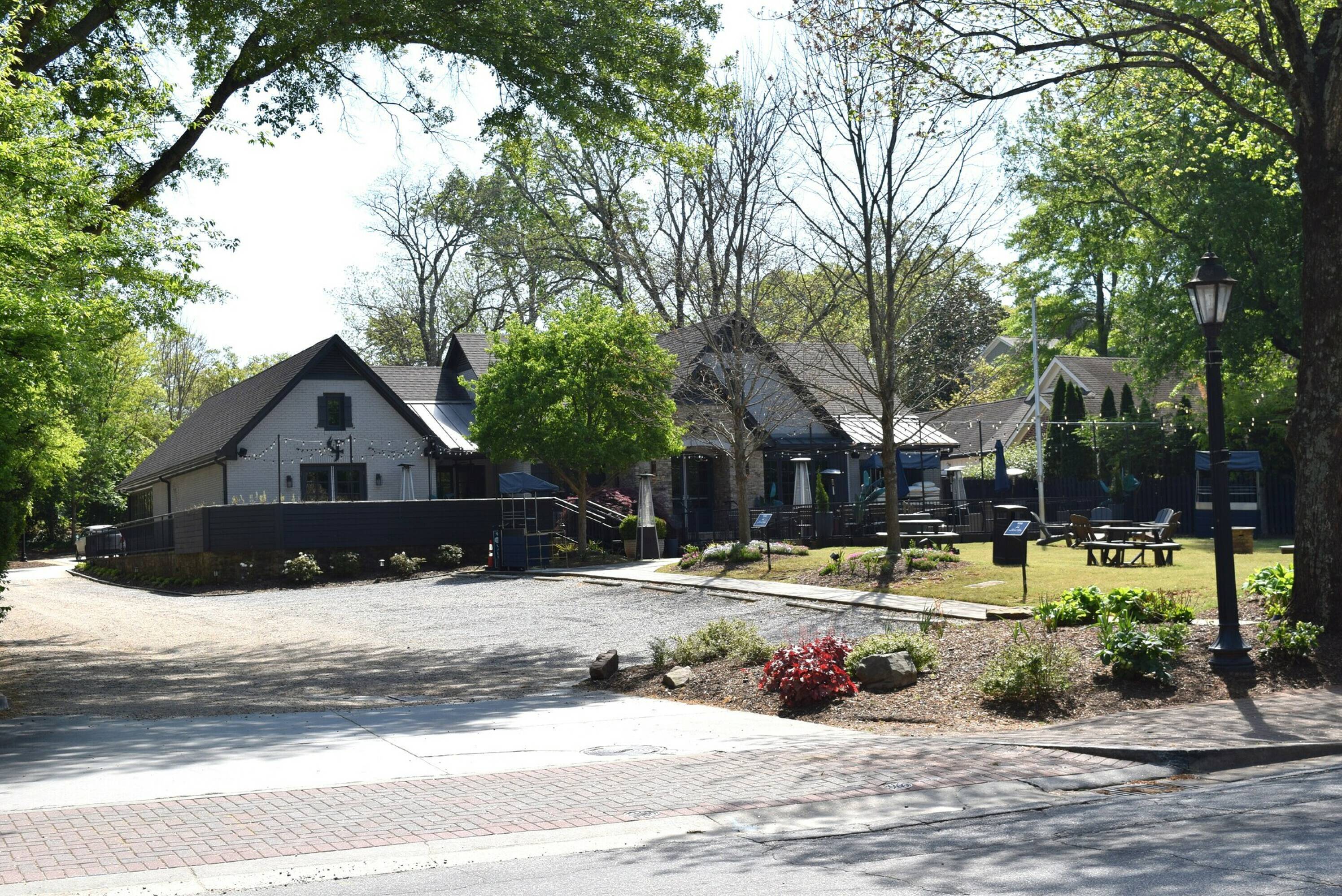 1105 Canton St, Roswell, GA 30075