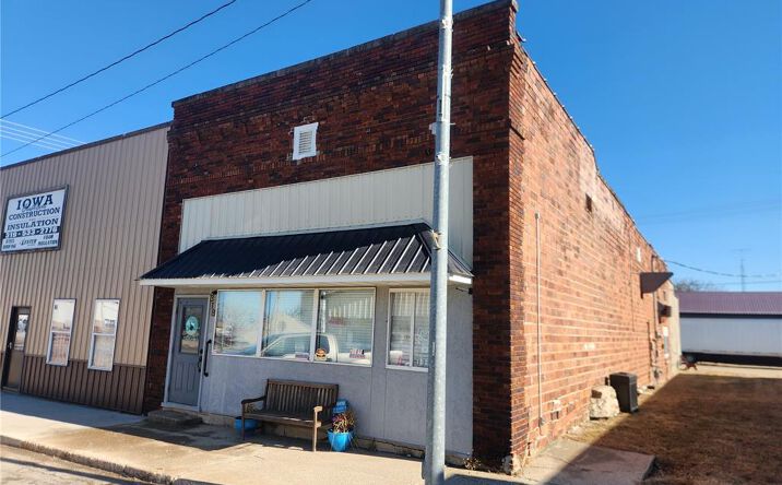 Pictures of Office, Retail, Special Purpose property located at 318 Locust St NE, Blairstown, IA 52209 for sales - image #1