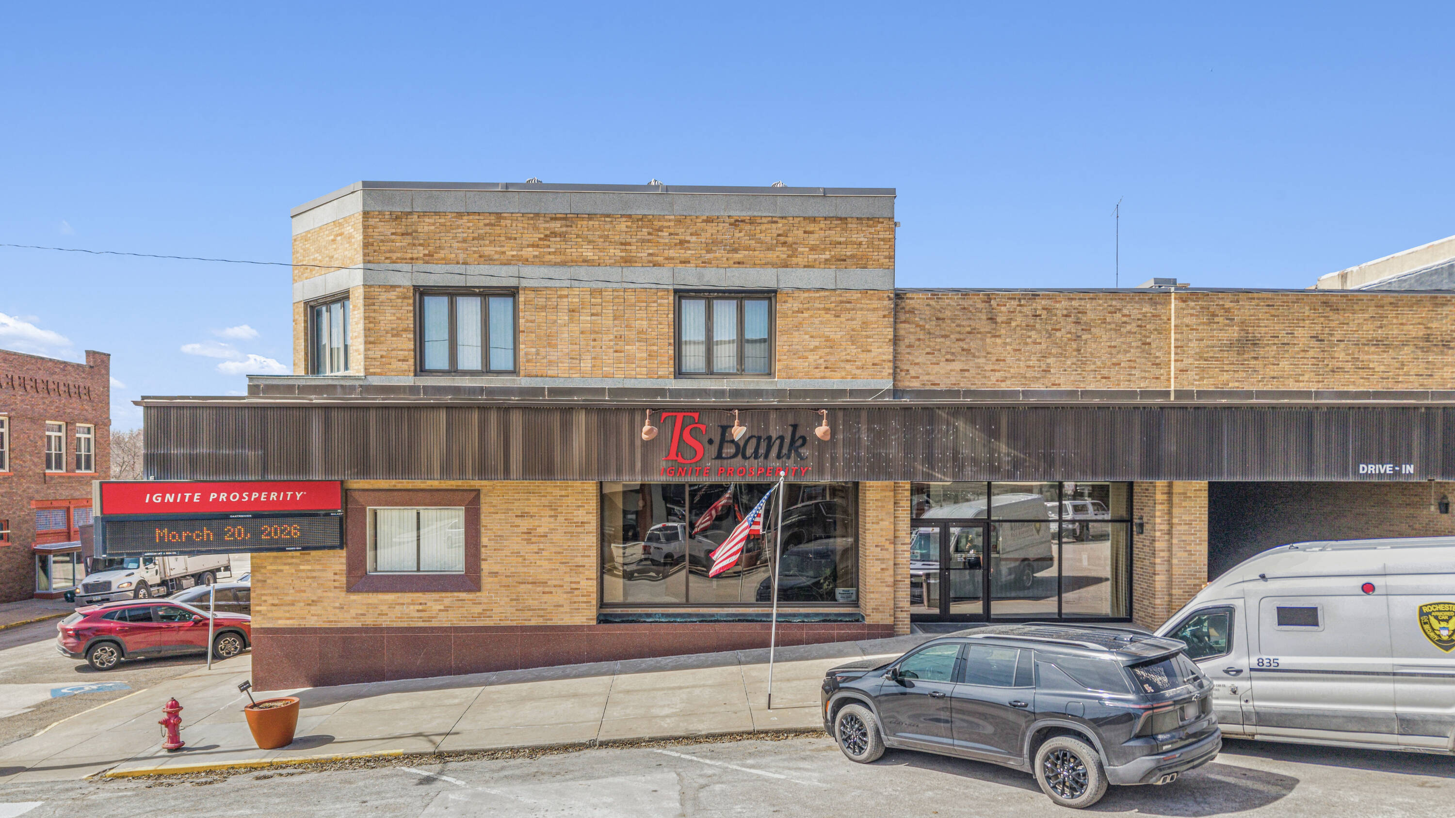 701 Davis Ave, Corning, IA 50841