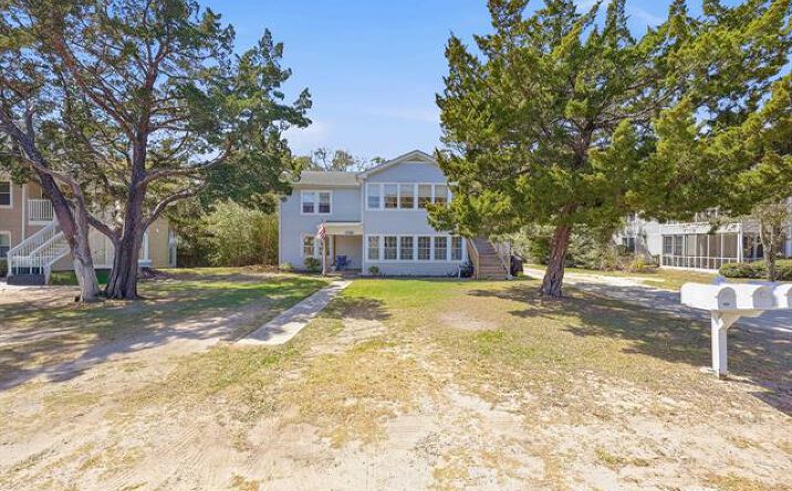 Pictures of Multifamily property located at 207 5th Ave. N, North Myrtle Beach, SC 29582 for sales - image #1
