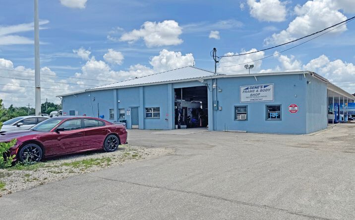 Pictures of Industrial property located at 3100 Kennesaw St, Fort Myers, FL 33916 for sales - image #1
