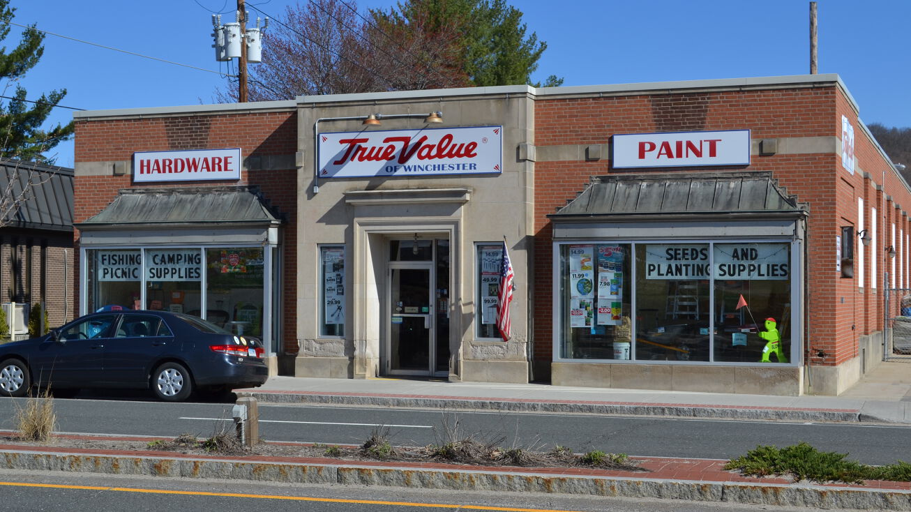 Pictures of Retail, Industrial property located at 276 Main Strreet, Winsted, CT 06098 for sales - image #1