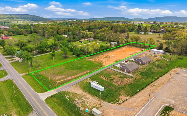 469998 W Hwy 100, Stilwell