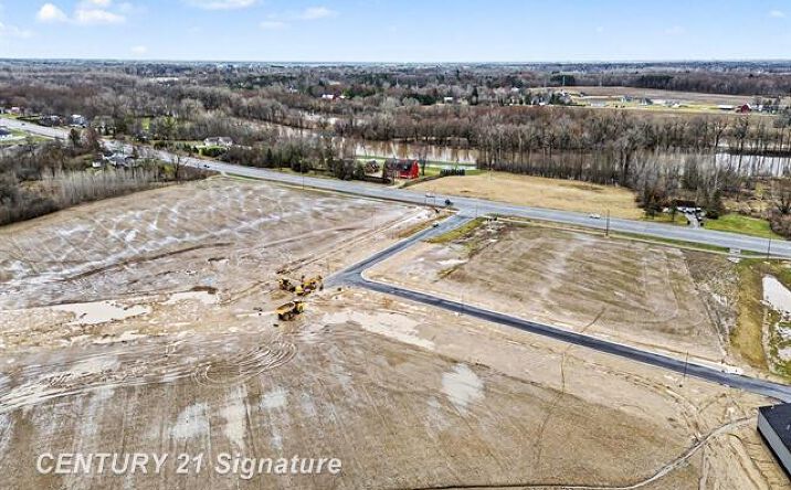 Pictures of Land property located at Lot B Maverick, Freeland, MI 48623 for sales - image #1
