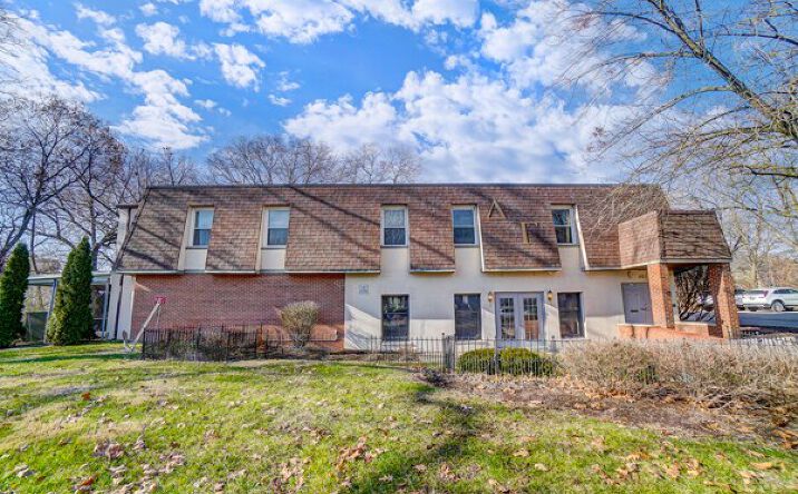 501 N. Wittenberg Ave, Springfield