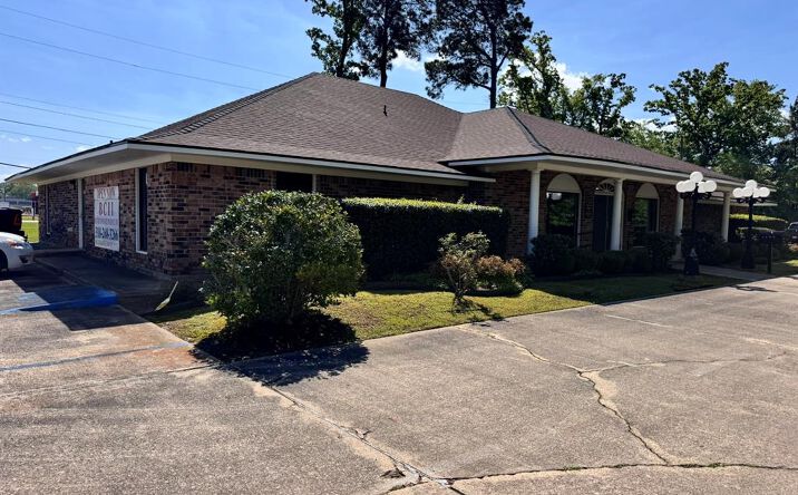 Pictures of Office property located at 1400 Highway 80, Haughton, LA 71037 for sales - image #1