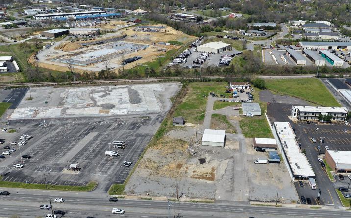 Pictures of Land property located at 412 W Main Street, Hendersonville, TN 37075 for sales - image #1