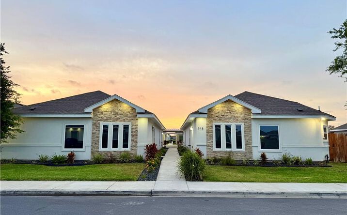 Pictures of Multifamily property located at 918 N Blair Avenue, Edinburg, TX 78541 for sales - image #1