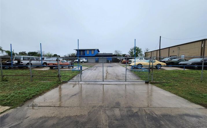 Pictures of Retail, Office property located at 1000 W Loop 374 Loop, Mission, TX 78572 for sales - image #1