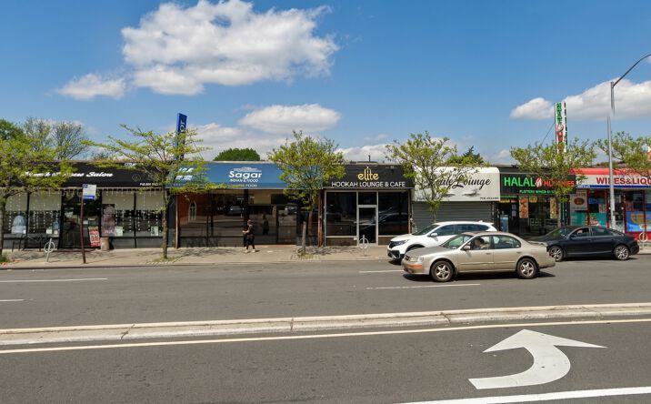 Pictures of Retail property located at Union Tpke, Bellrose, NY 11426 for sales - image #1
