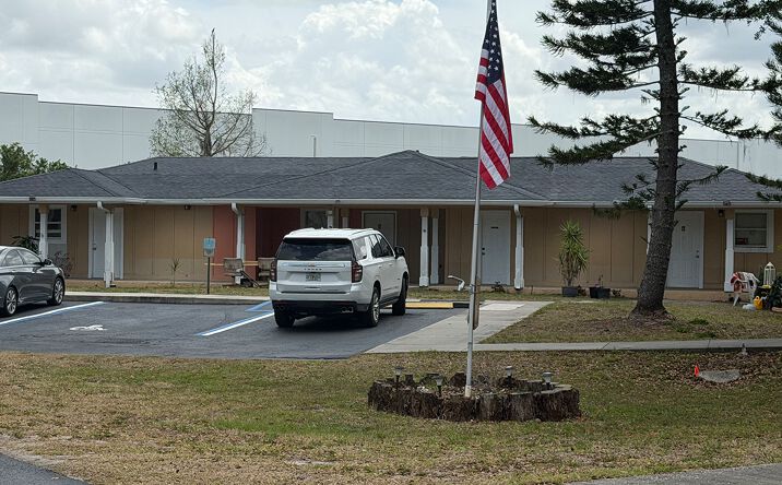 Pictures of Hospitality, Senior Living, Special Purpose property located at 5700 24th St E, Bradenton, FL 34203 for sales - image #1