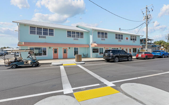 Pictures of Hospitality, Mixed Use, Retail property located at 491 Dock St, Cedar Key, FL 32625 for sales - image #1