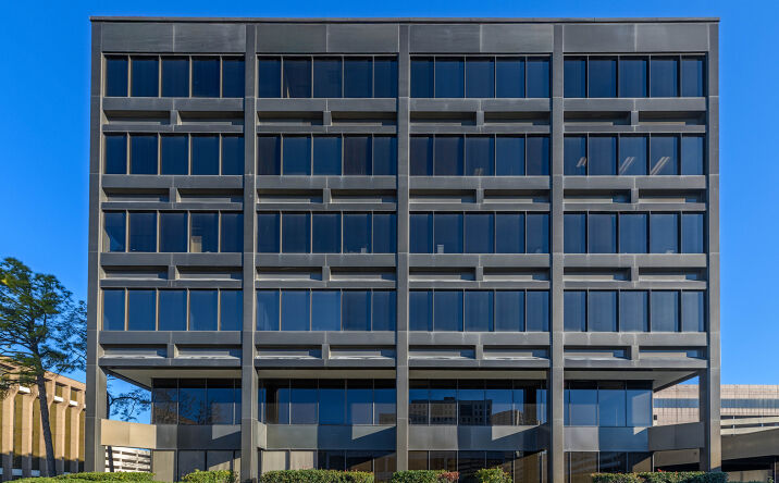 Pictures of Office property located at 1717 Saint James Place, Houston, TX 77056 for sales - image #1