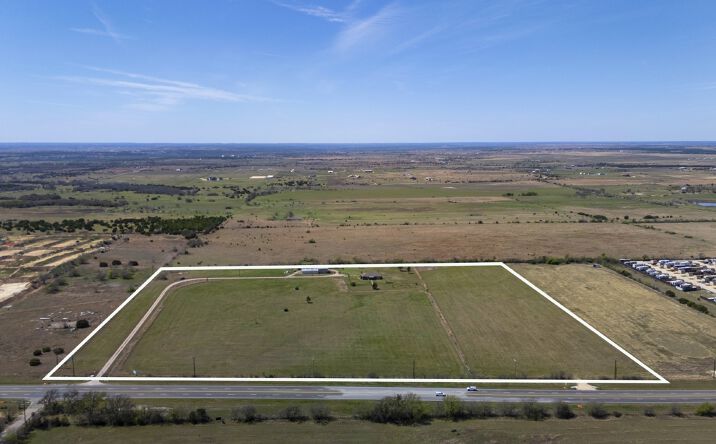 700 US 183, Briggs