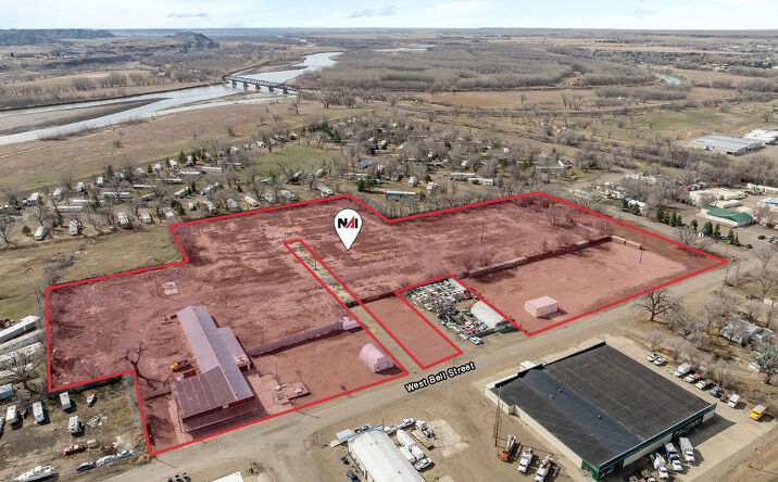 Pictures of Land, Retail, Industrial property located at 1021 W Bell St, Glendive, MT 59330 for sales - image #1