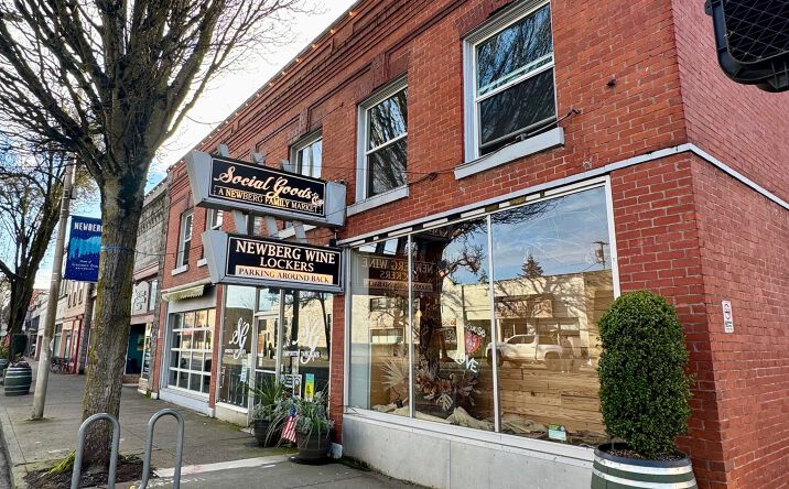 Pictures of Retail, Mixed Use property located at 500 E 1st St, Newberg, OR 97132 for sales - image #1