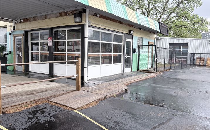 Pictures of Retail, Office property located at 4225 South Peoria Avenue, Tulsa, OK 74105 for sales - image #1