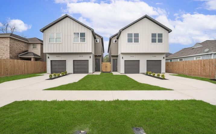 Pictures of Multifamily property located at 7118 Eastwood St, Houston, TX 77021 for sales - image #1